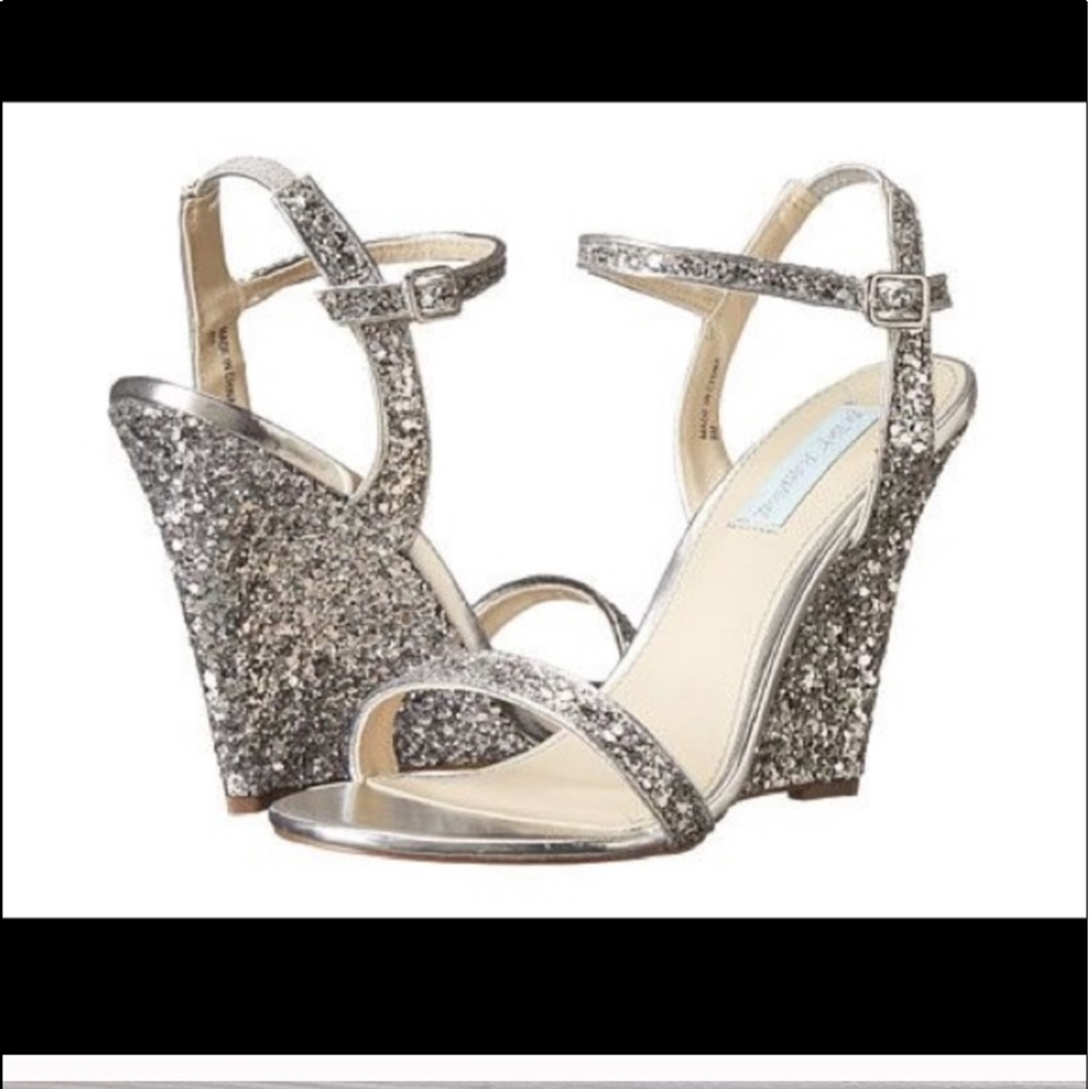 Darci by Betsey Johnson Blue silver wedges